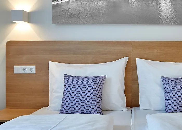 Mcdreams Duesseldorf-city Дюссельдорф