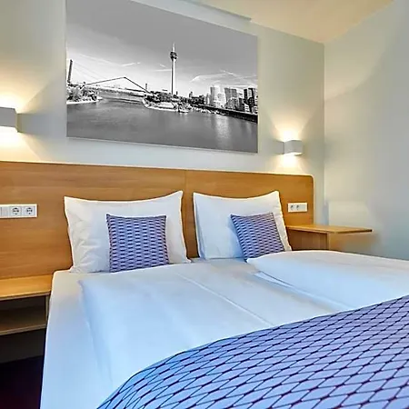 Mcdreams Duesseldorf-city Hotel 2*