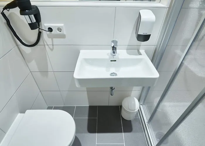 Mcdreams Duesseldorf-city מלון 2*